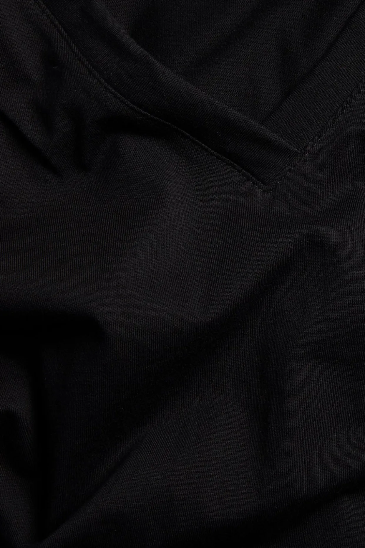 Bawełniany T-shirt z dekoltem w serek