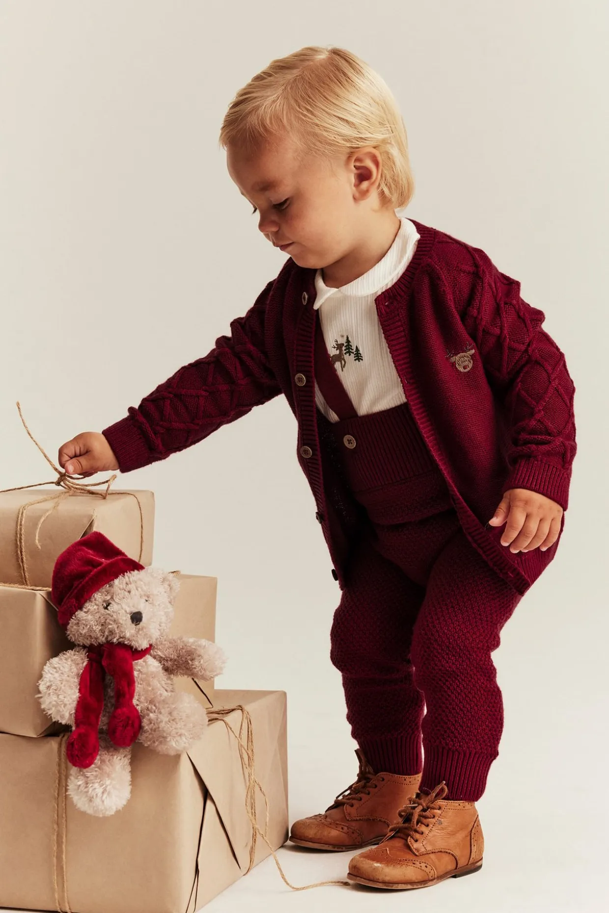 Bożonarodzeniowy kardigan z dzianiny