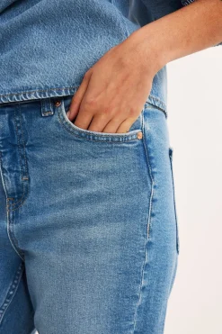 Dżinsy cropped flare regular waist