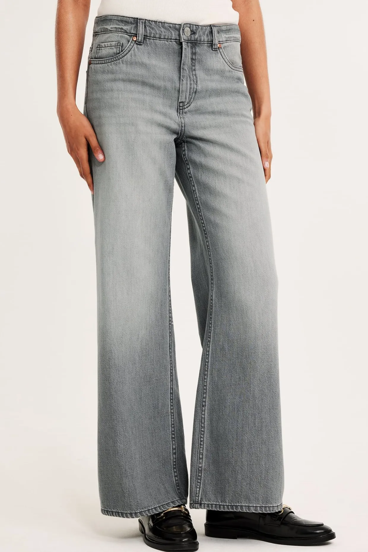 Dżinsy wide high waist
