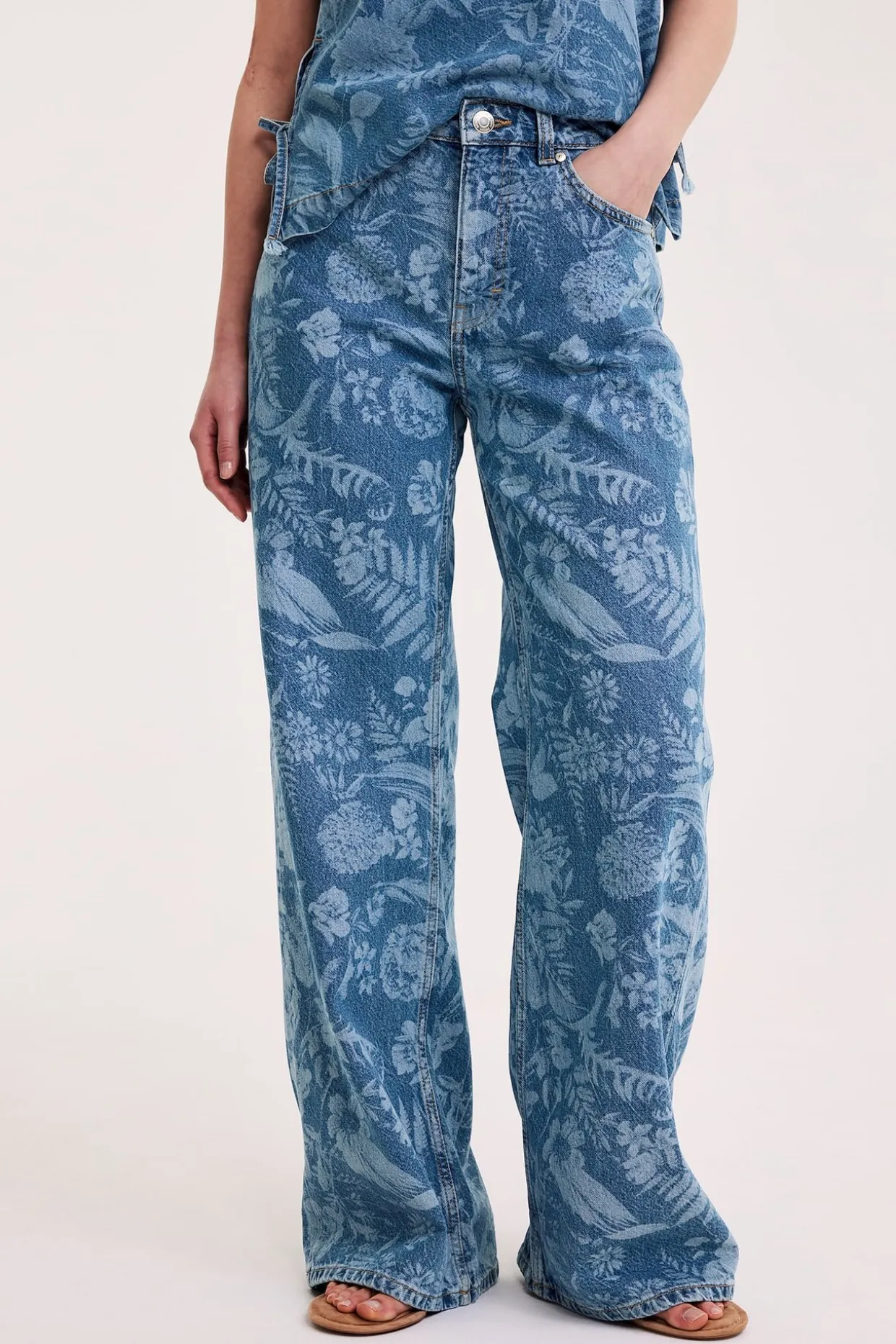 Dżinsy wide high waist