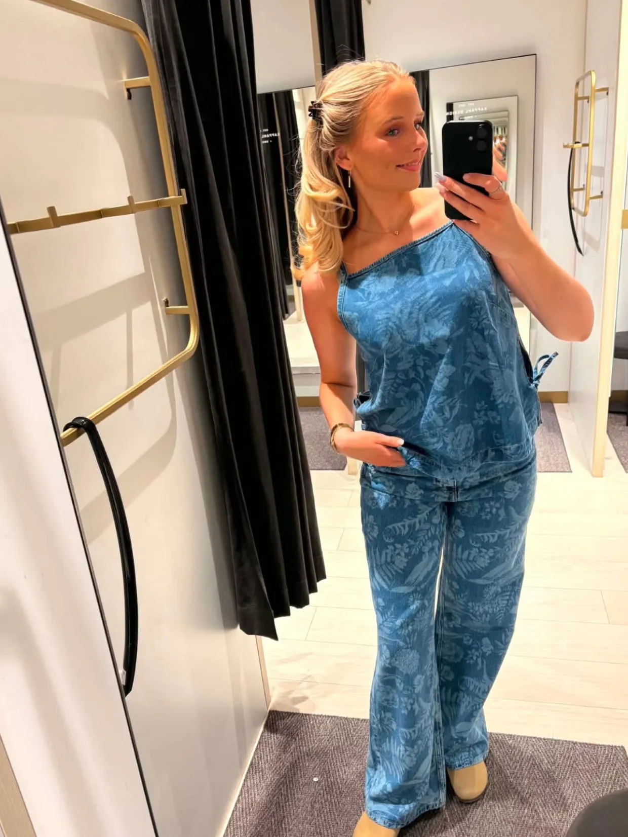 Dżinsy wide high waist