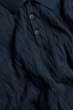 Dzianinowy sweter polo z wzorem warkoczowym