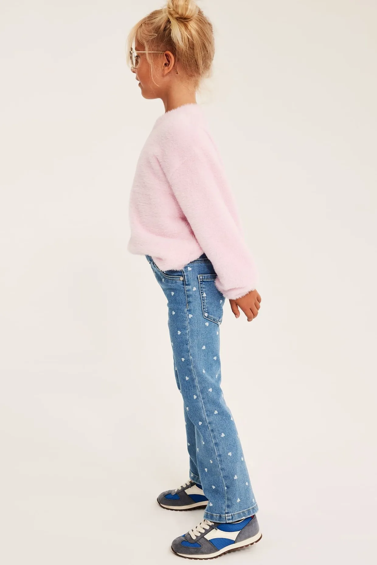 Jegginsy we wzory, o kroju bootcut