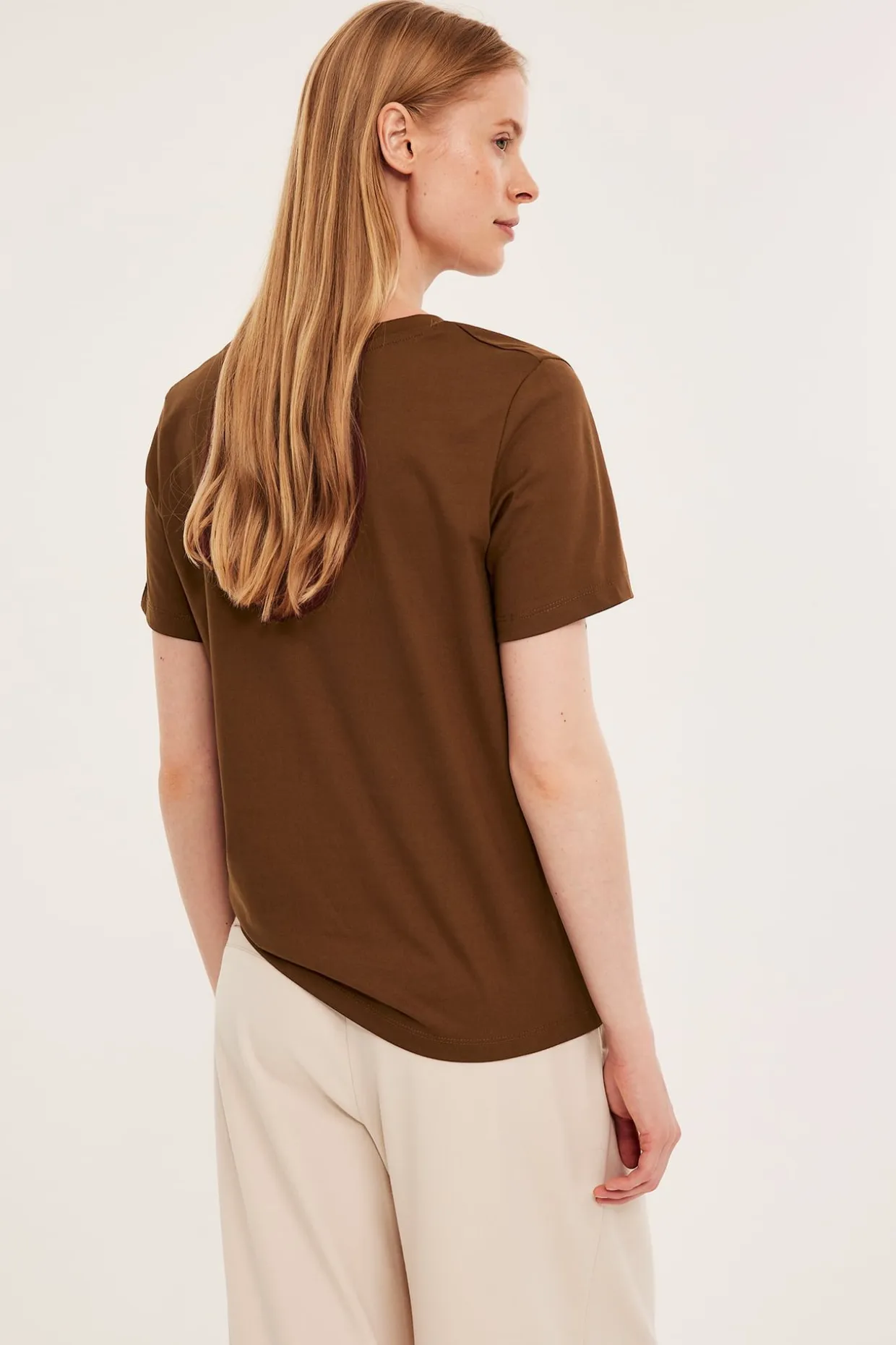 Klasyczny t-shirt z bawełny