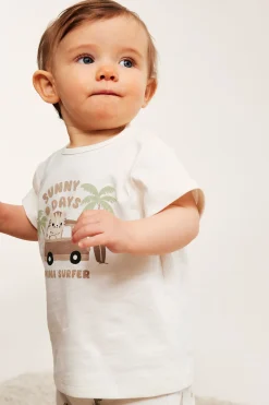 Komplet składający się z szortów i t-shirtu