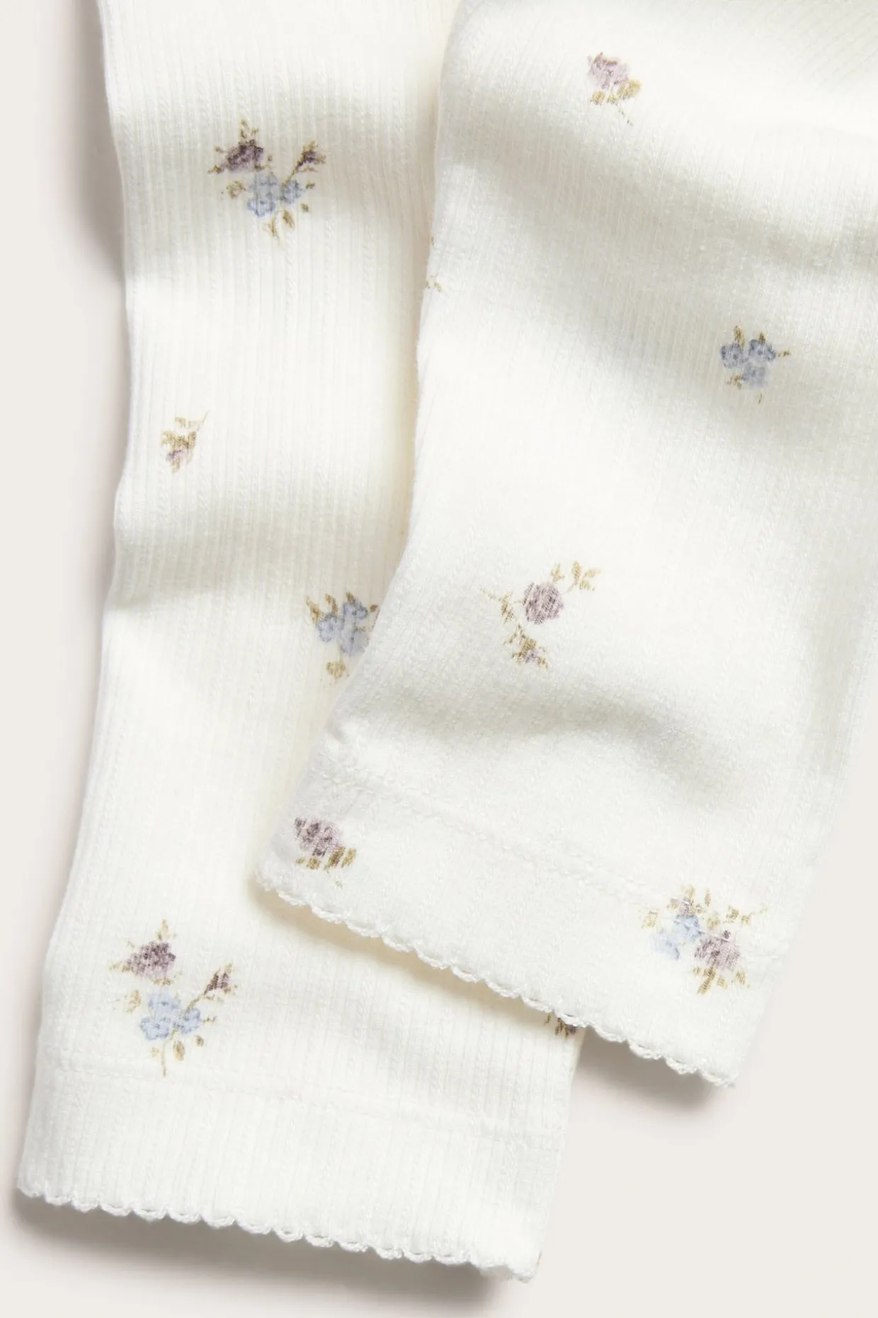 Legginsy w kwiaty, z prążkowanego trykotu