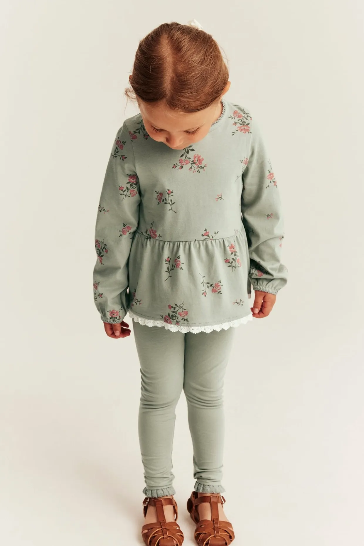 Legginsy z koronką