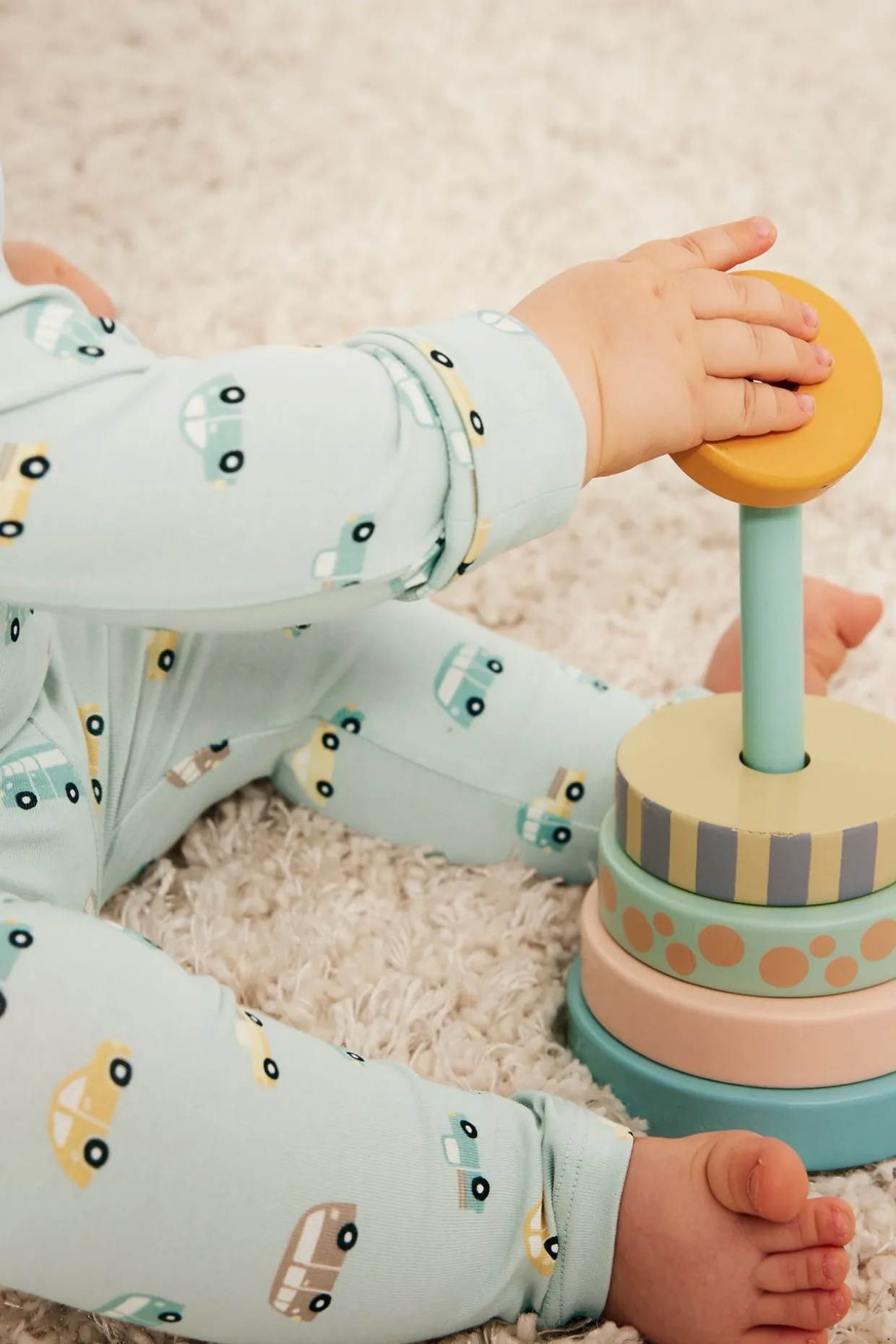 Legginsy z wzorem w samochody