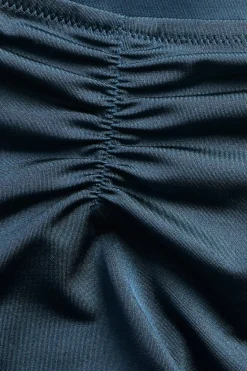 Majtki od bikini, brazyliany wysoko wycięte