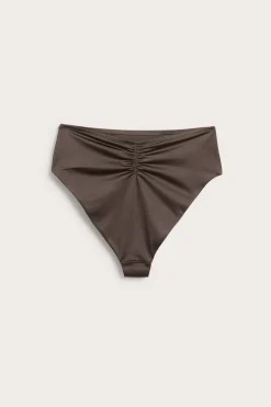Majtki od bikini, brazyliany wysoko wycięte
