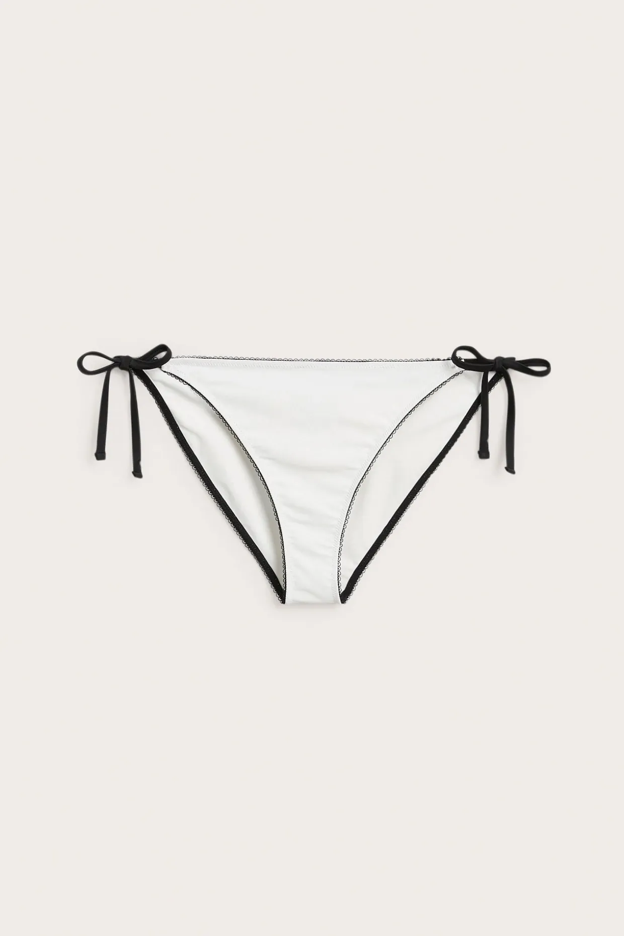 Majtki od bikini, brazyliany z wiązaniem