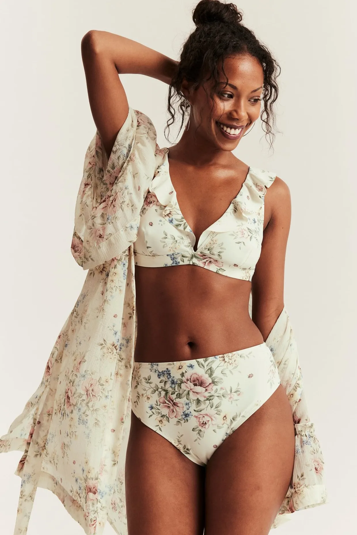 Majtki od bikini, Newbie Woman