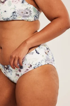 Majtki od bikini, typu figi