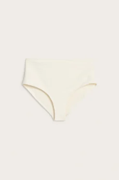 Majtki od bikini z wysokim stanem