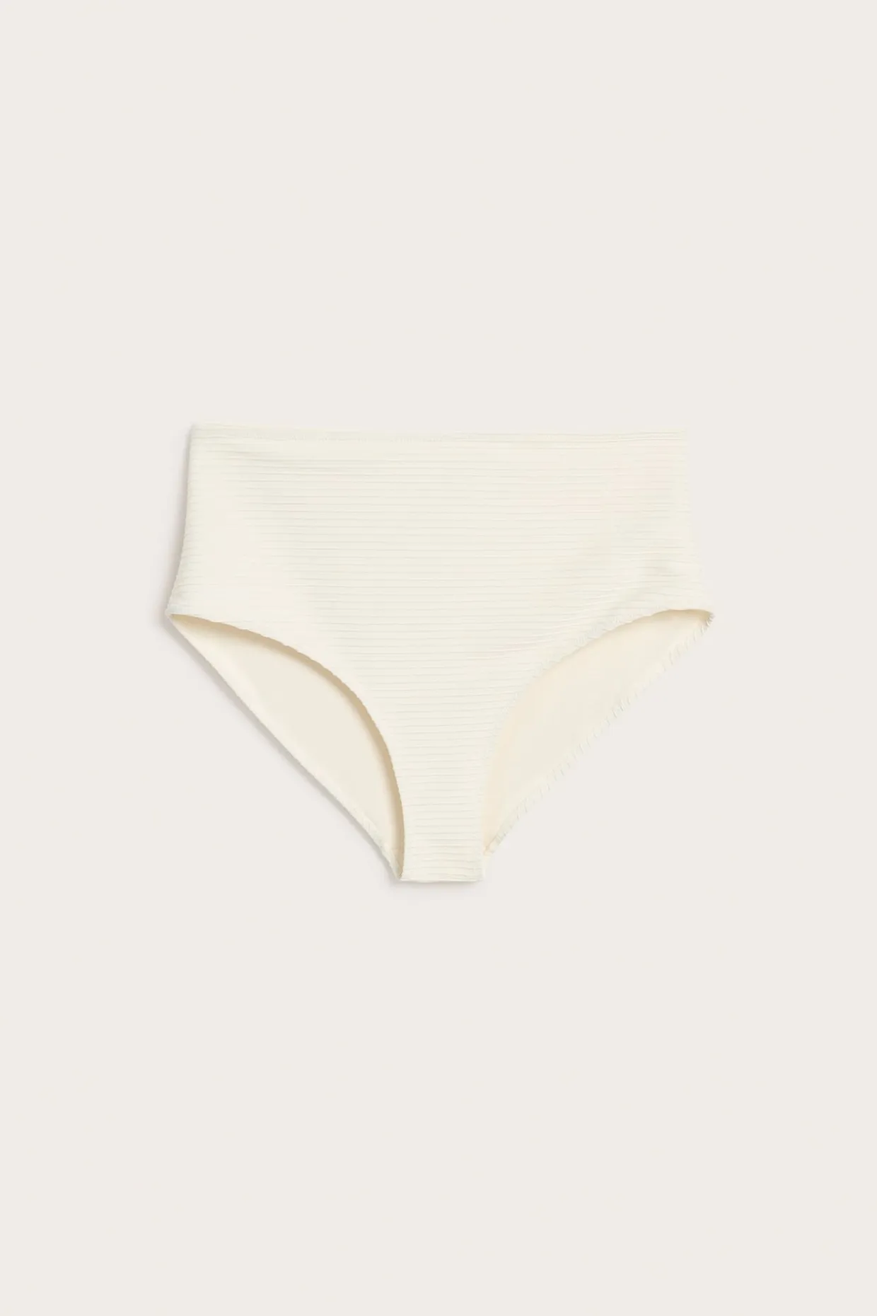 Majtki od bikini z wysokim stanem