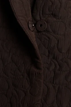 Pikowana kurtka ze strukturalnym wzorem