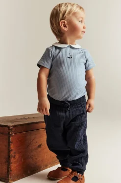 Prążkowane body z haftem