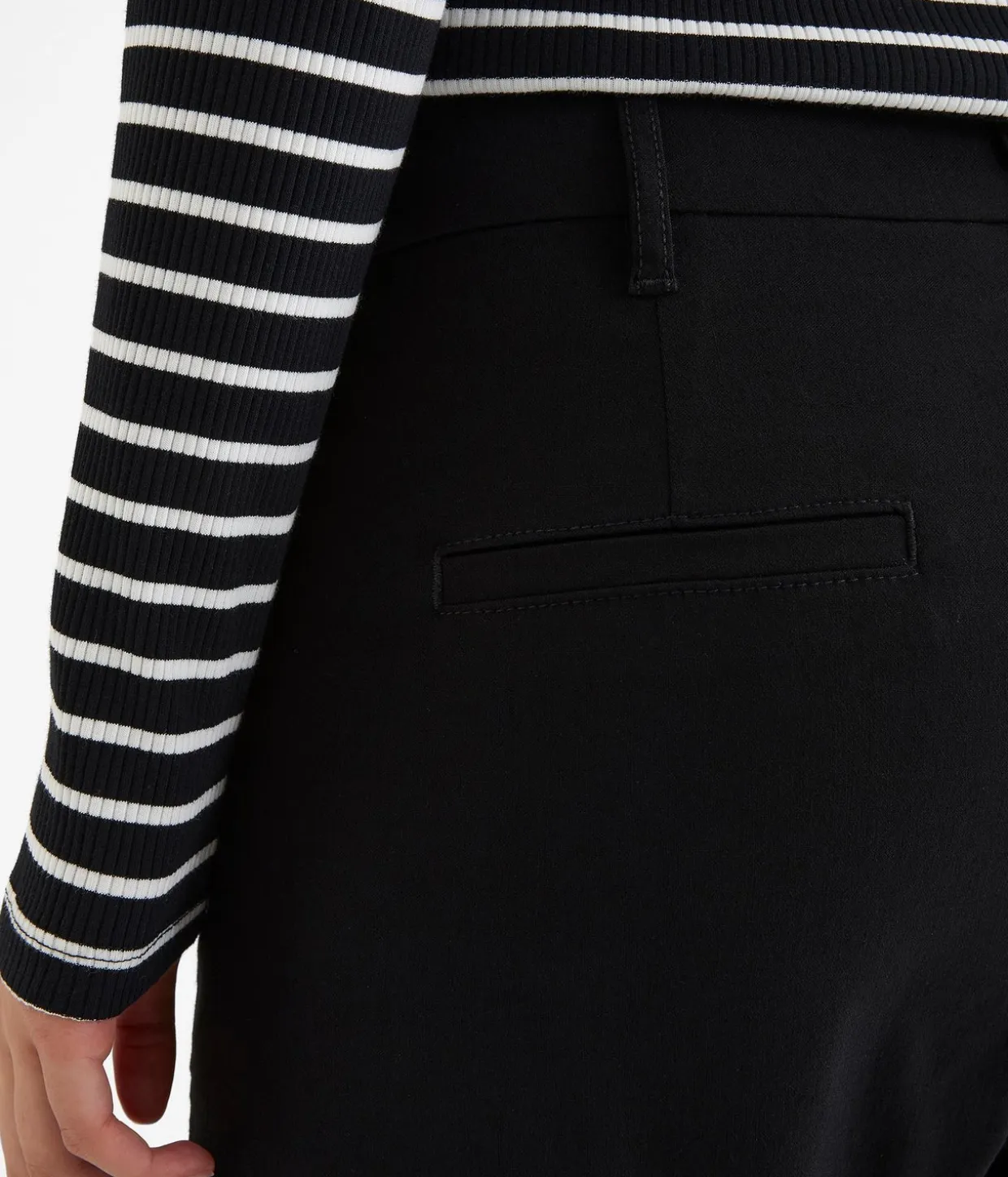 Spodnie boyfriend slim fit