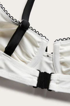 Stanik od bikini z fiszbinami