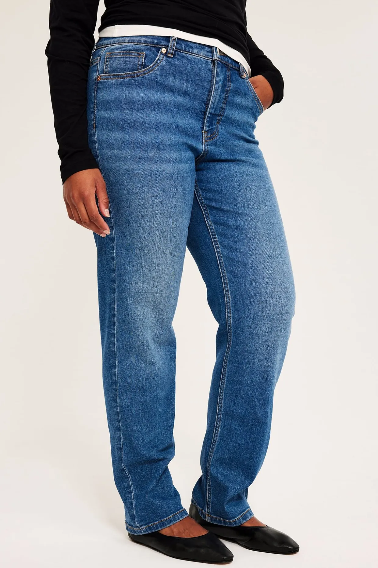Straight jeans high waist