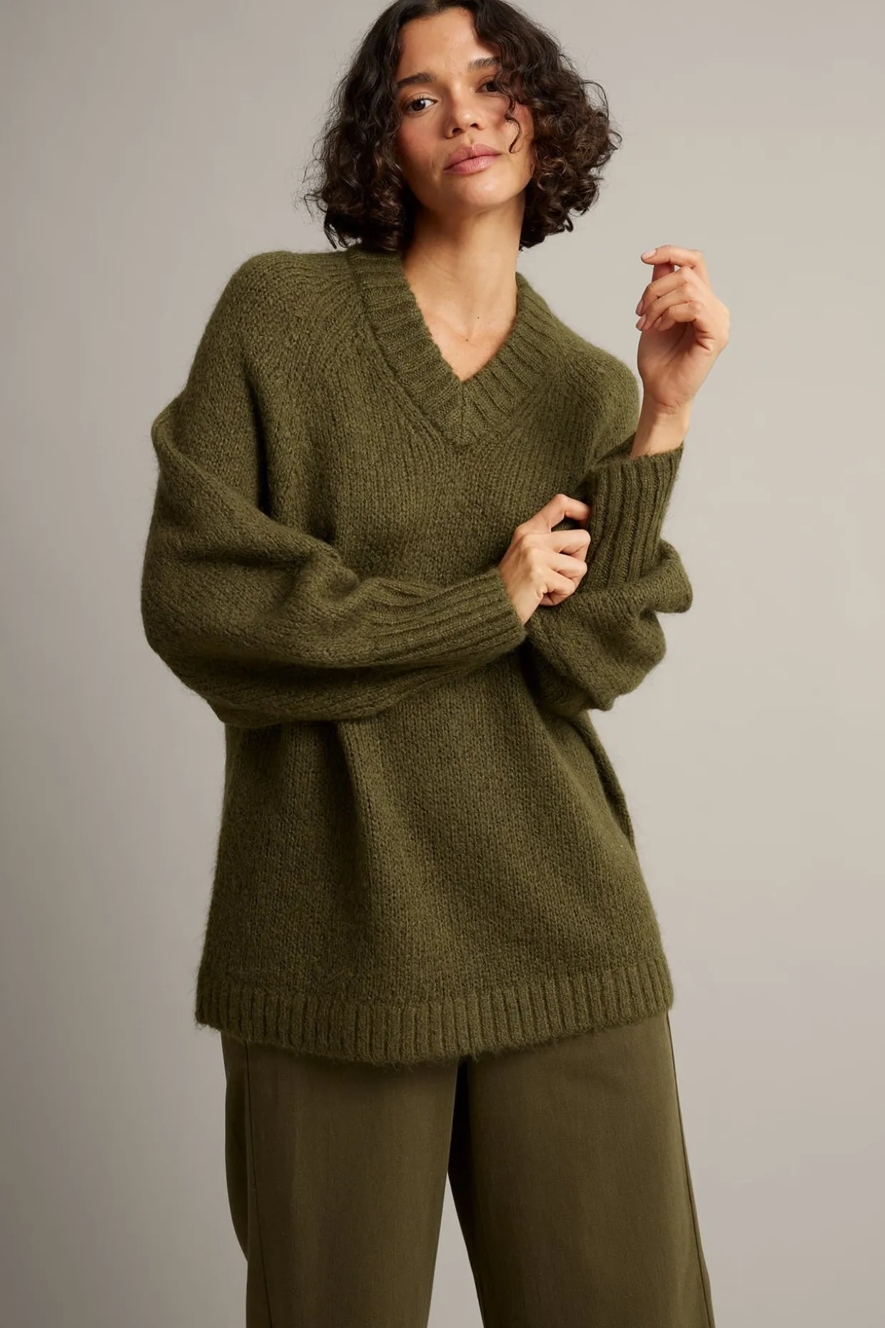 Sweter oversize, z dzianiny z mieszanki wełny