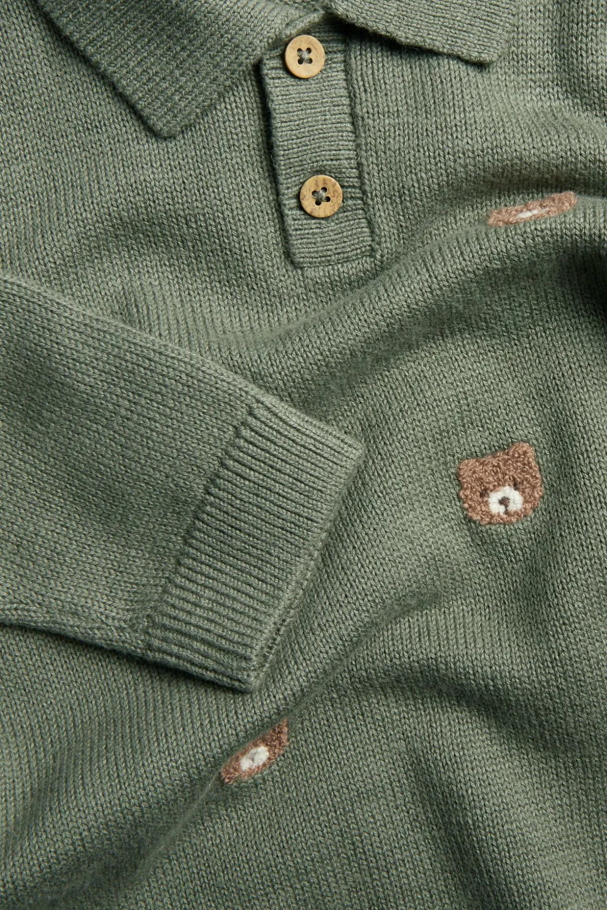 Sweter z długimi rękawami, z kołnierzem