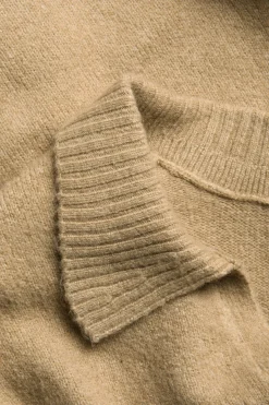 Sweter z dzianiny z kołnierzem