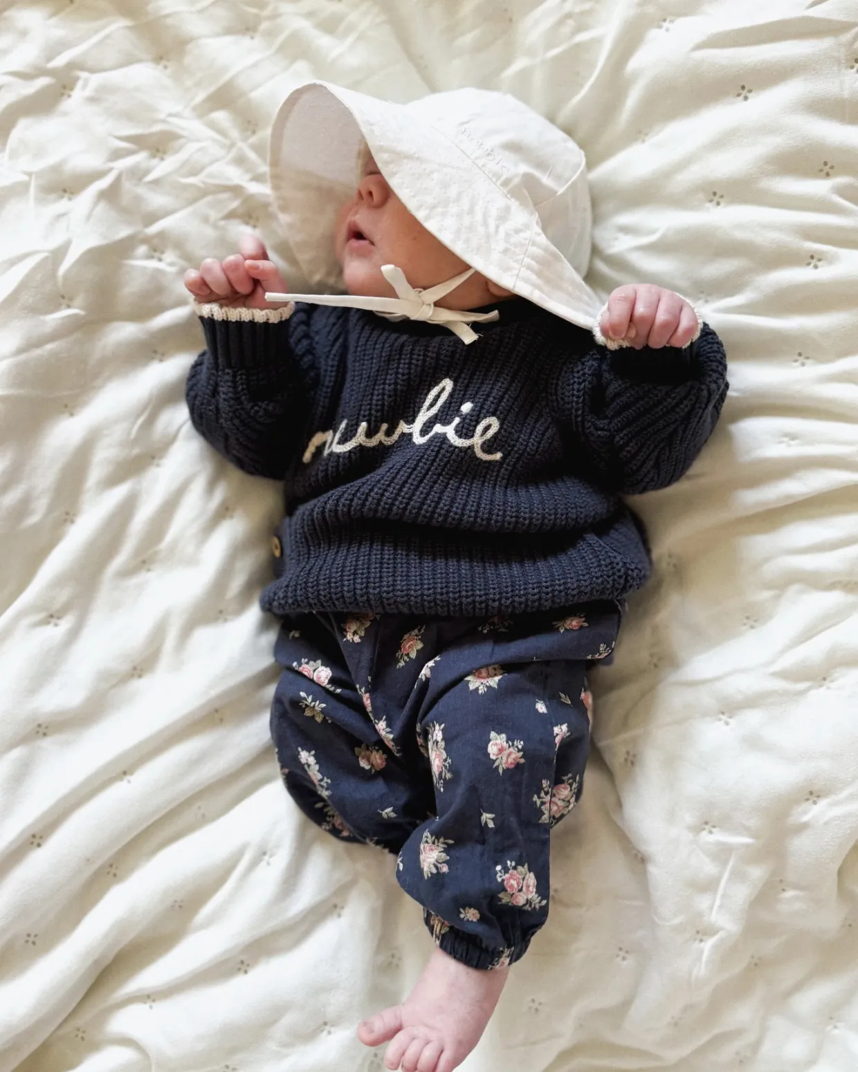 Sweter z dzianiny, z logo Newbie