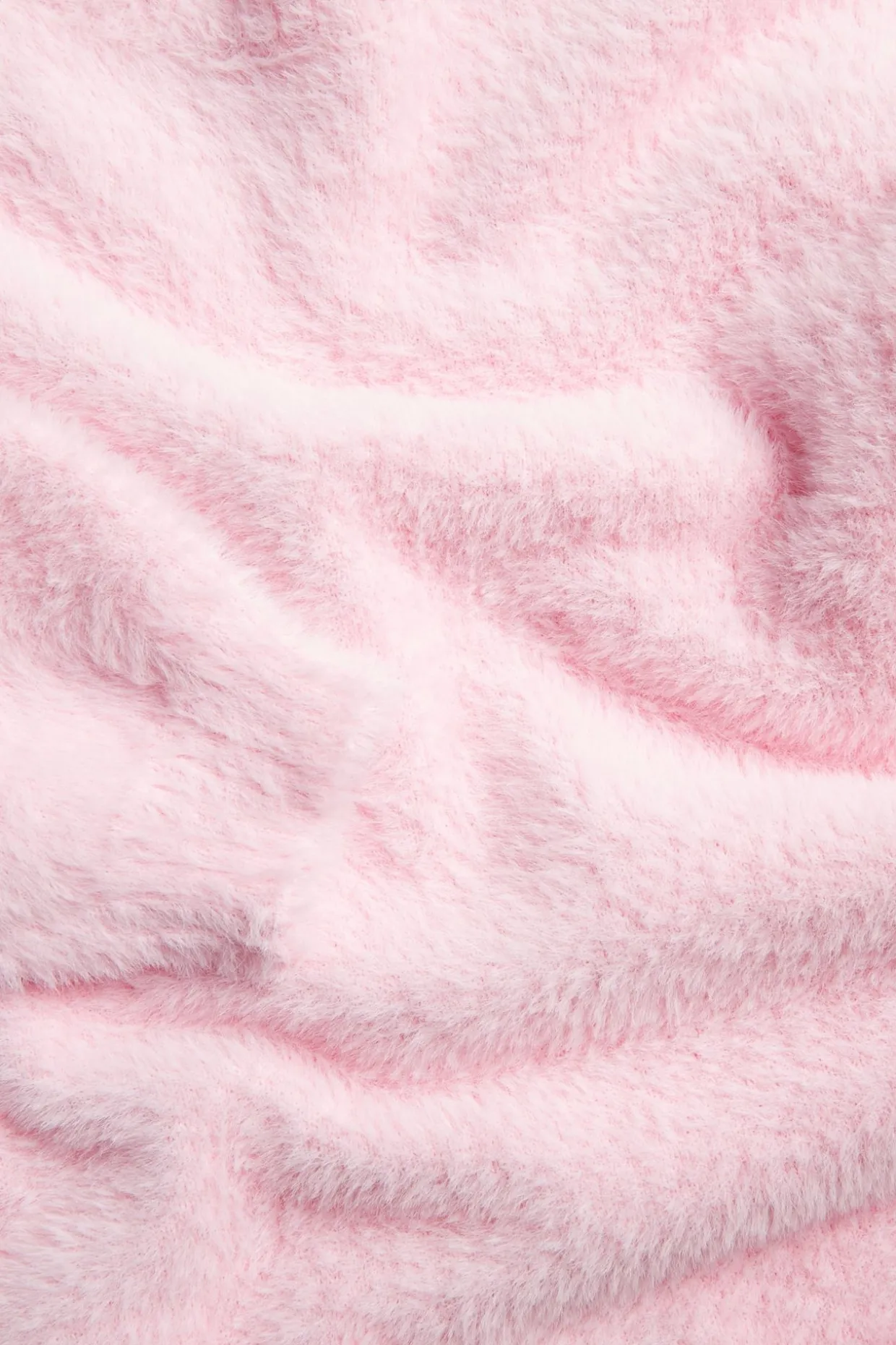 Sweter z dzianiny z przędzy o długim włosiu
