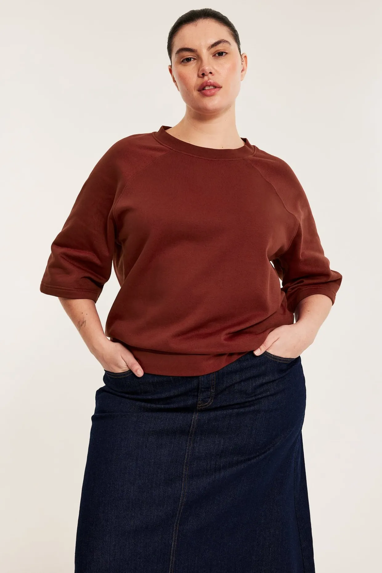 Sweter z krótkimi rękawami