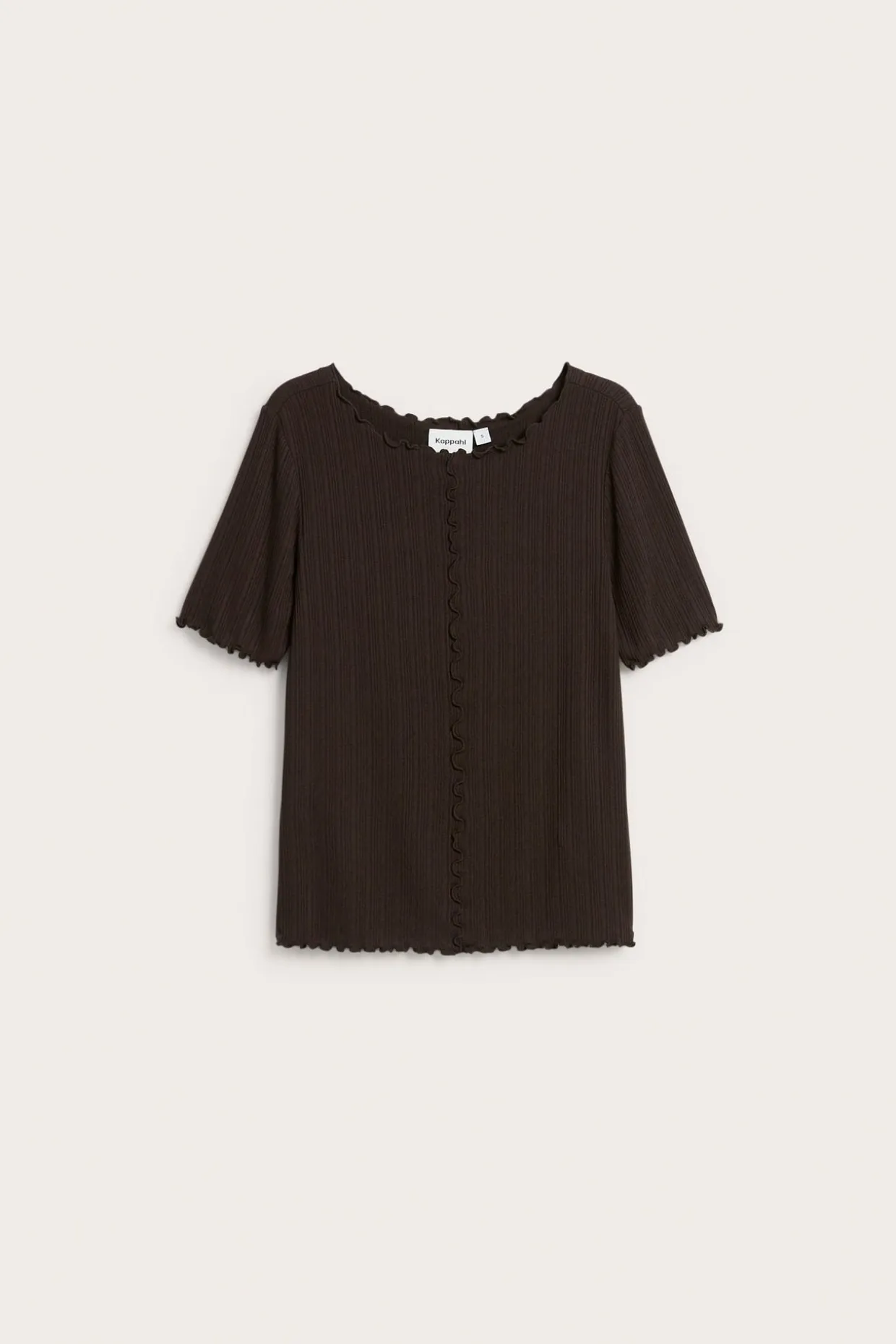 Top z krawędziami typu baby overlock
