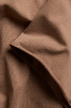 T-shirt o pudełkowym fasonie z podwiniętymi brzegami
