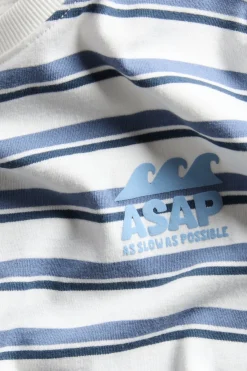 T-shirt oversize w paski
