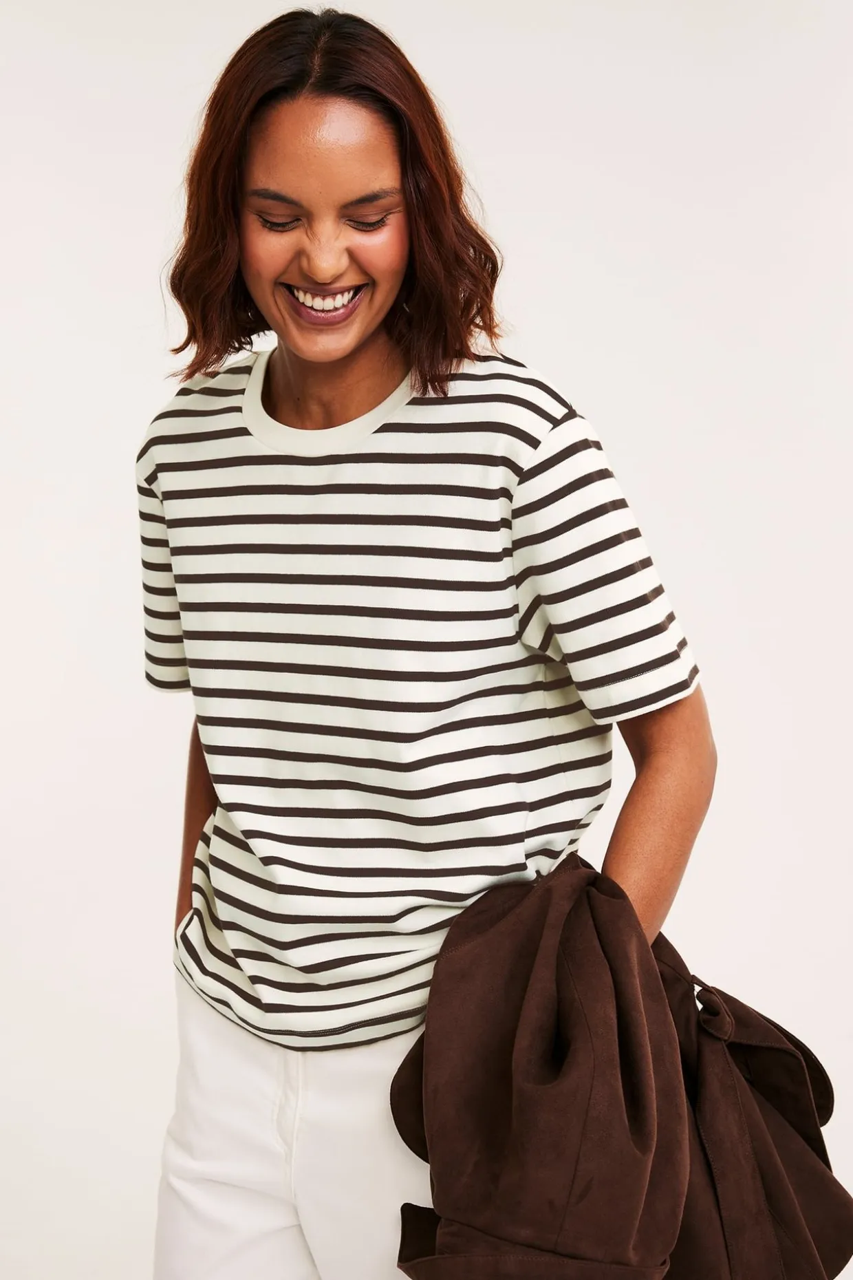 T-shirt oversize w paski