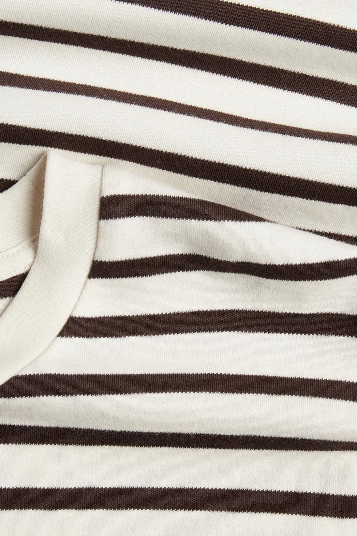 T-shirt oversize w paski