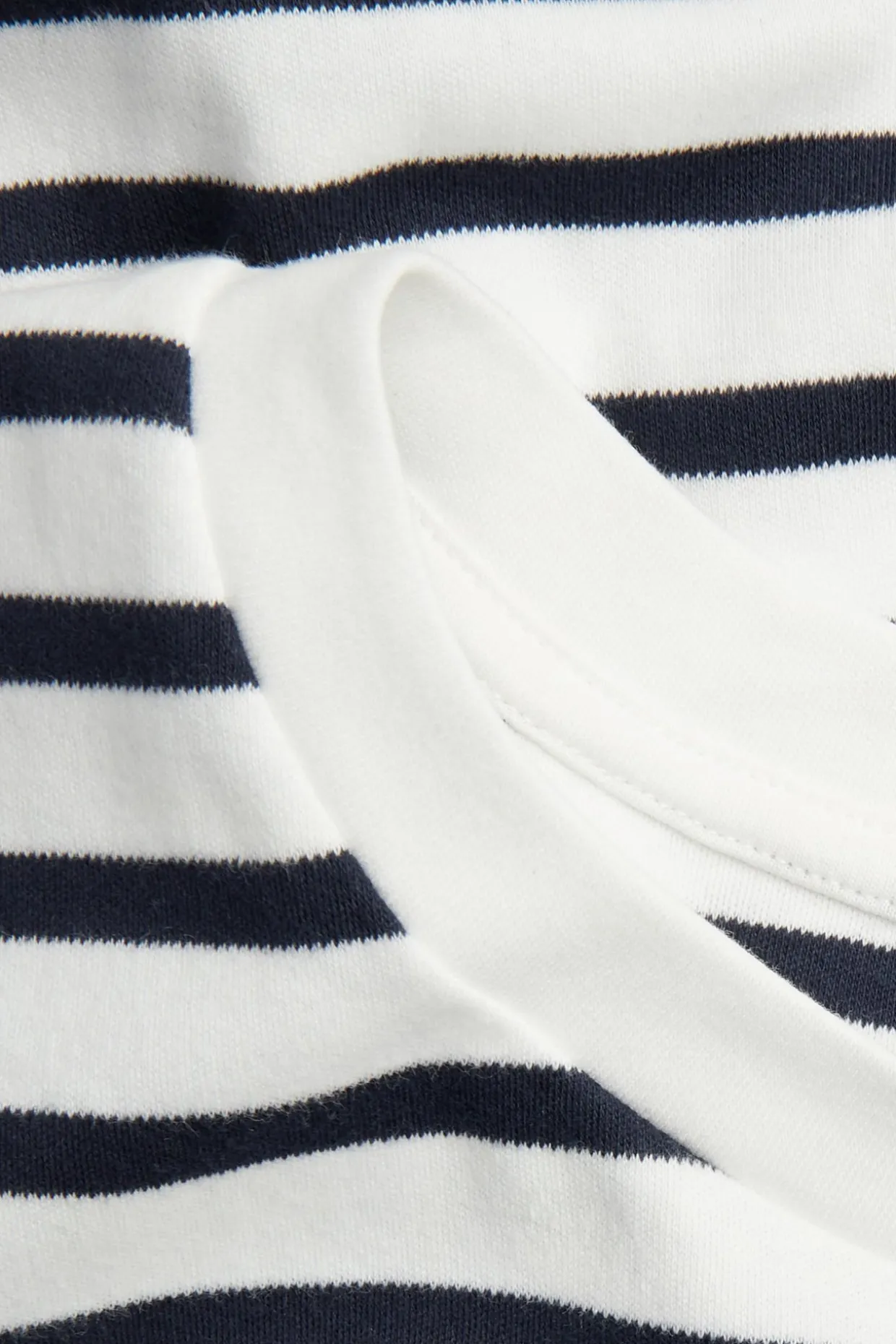 T-shirt oversize w paski