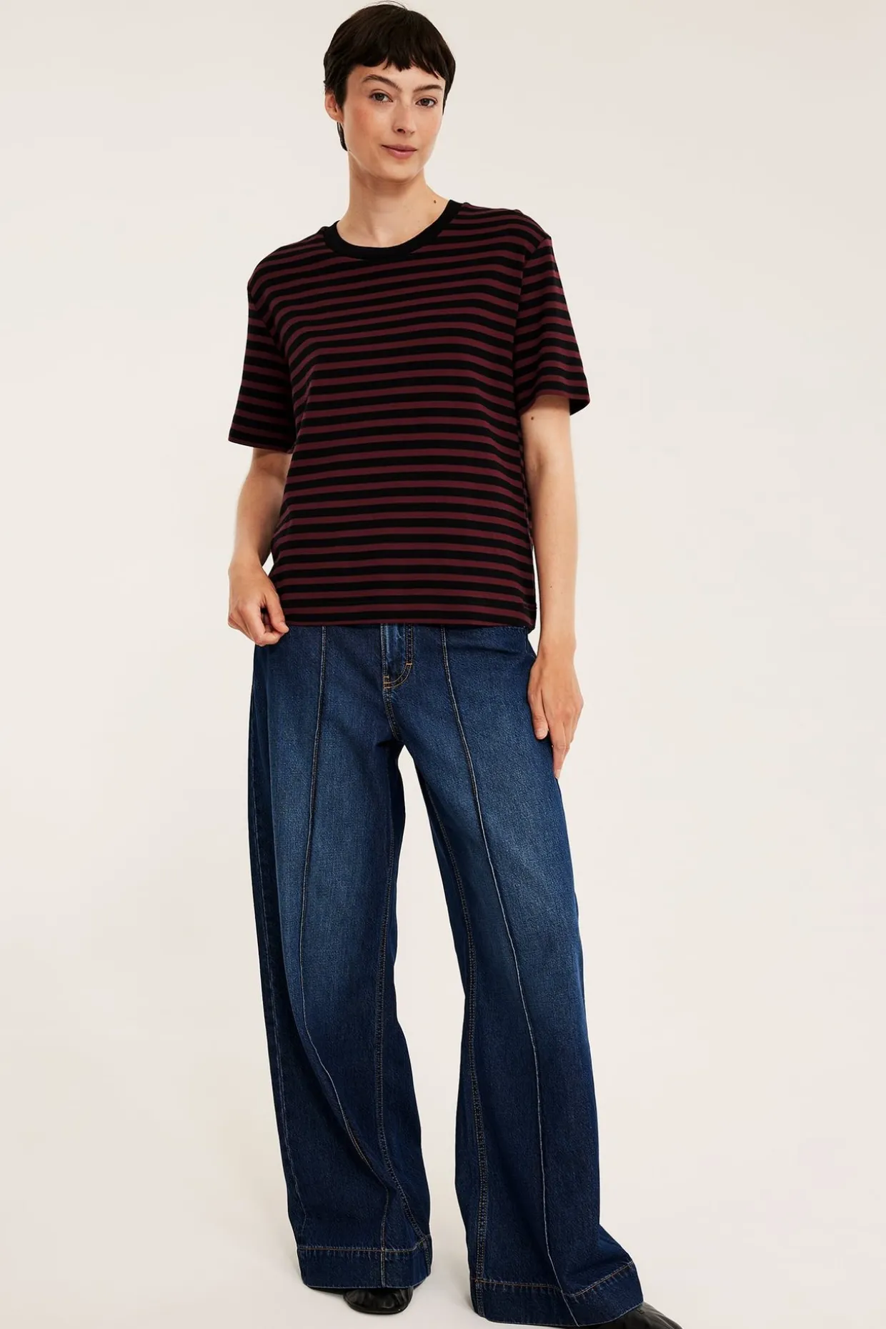 T-shirt oversize w paski