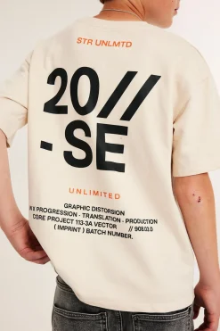T-shirt oversize z nadrukiem tekstowym