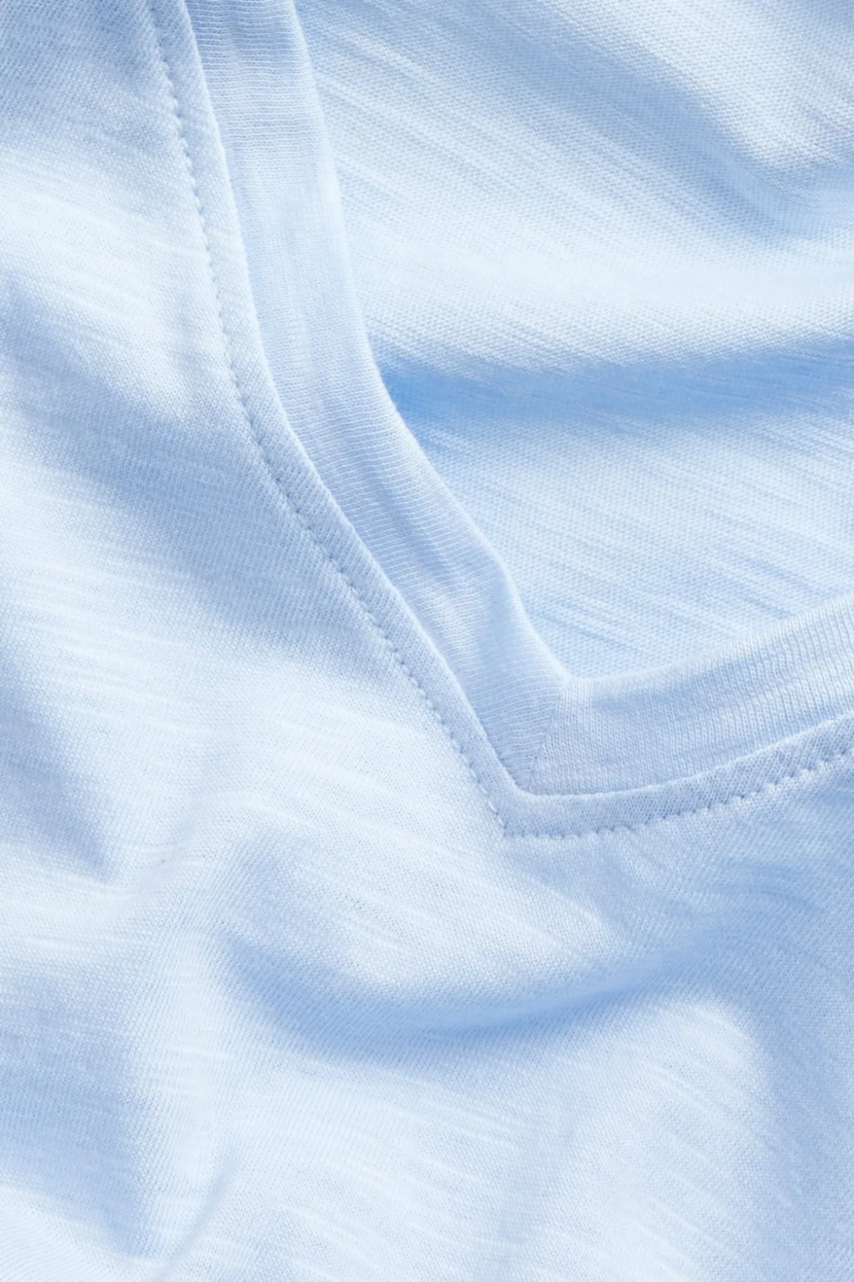 T-shirt z dekoltem w szpic, z bawełny