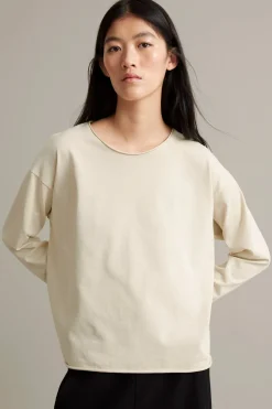 T-shirt z długimi rękawami i zawiniętymi krawędziami