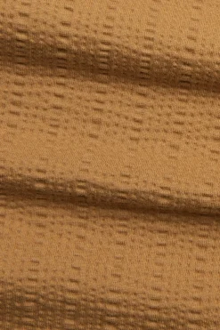 T-shirt ze strukturalnym wzorem, o regularnym kroju