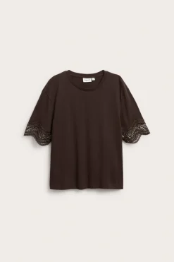 T-shirt z koronką