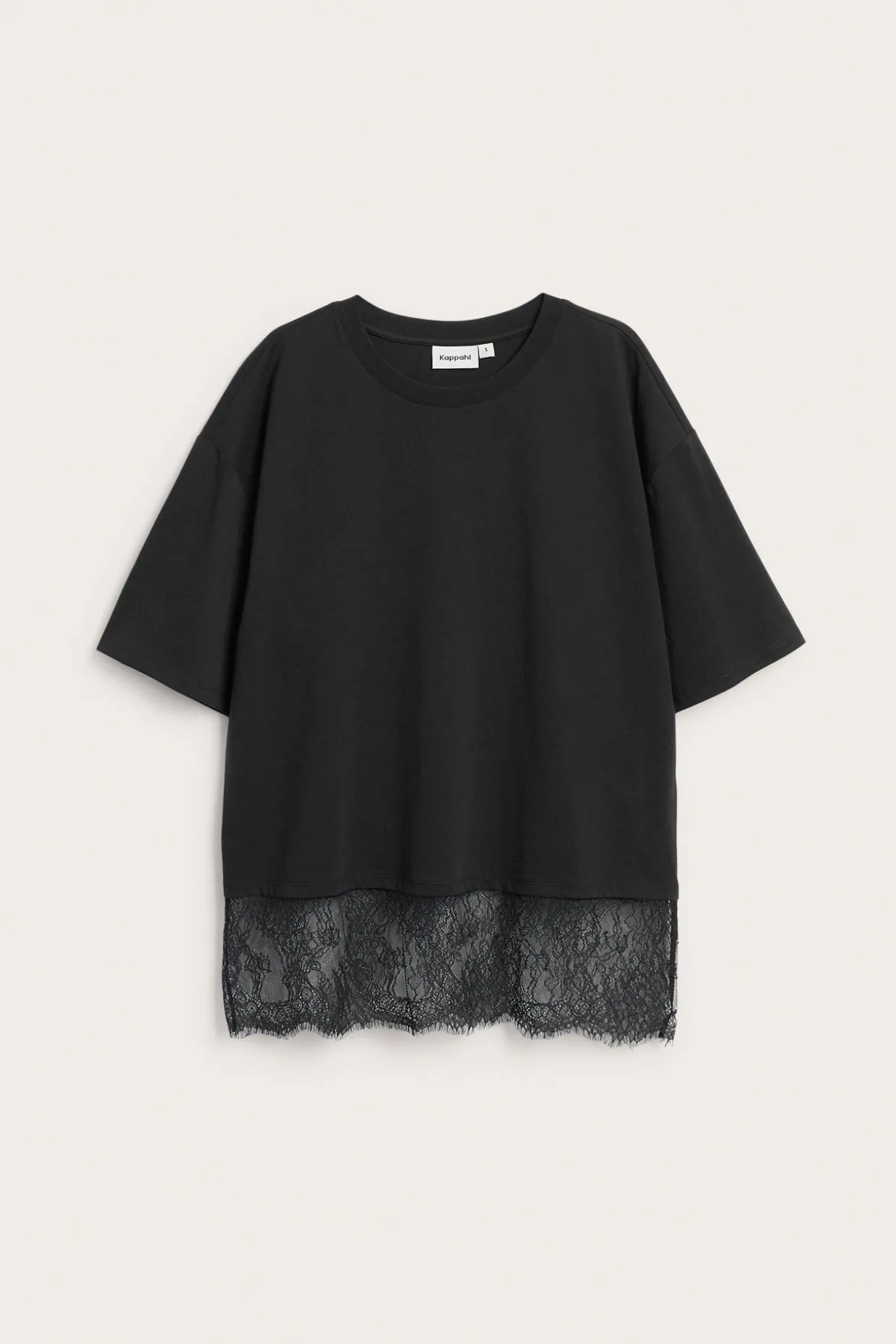 T-shirt z koronkową krawędzią
