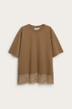 T-shirt z koronkową krawędzią