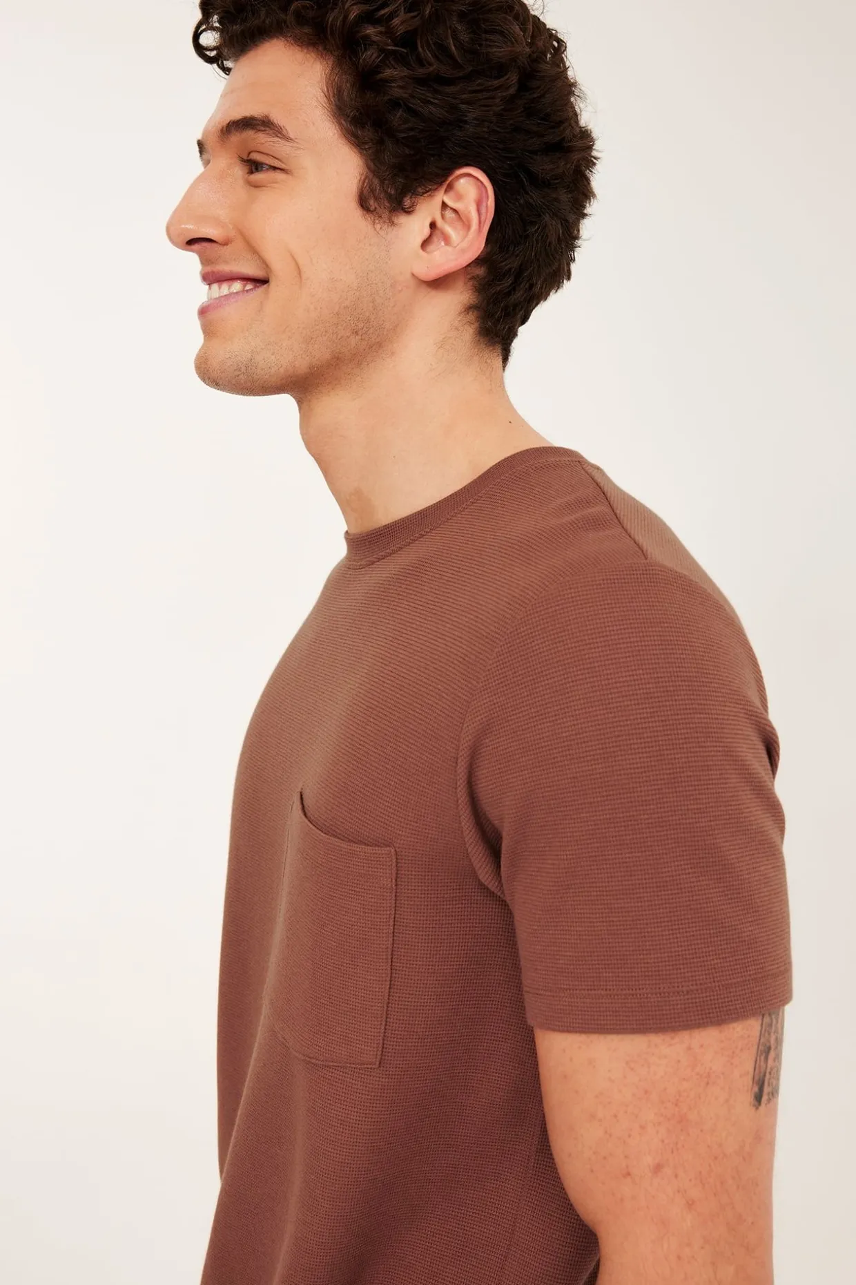 T-shirt z wzorem strukturalnym, regularny krój