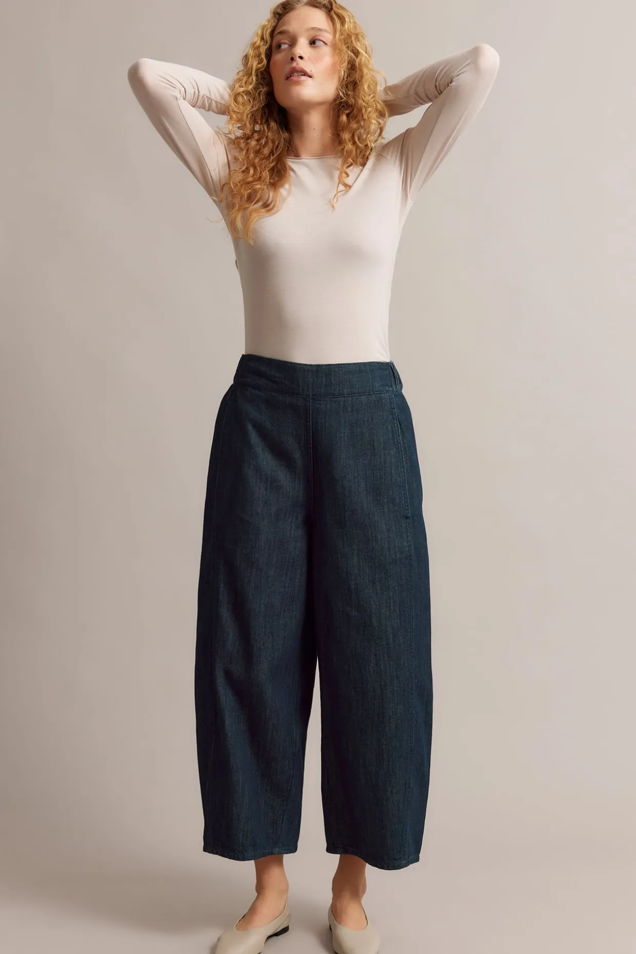 Wciągane jeansy barrel fit cropped