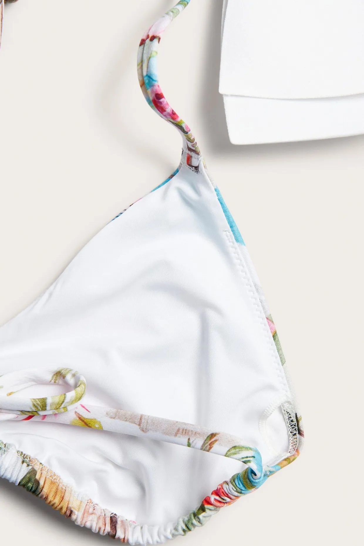 Wyściełany trójkątny stanik od bikini
