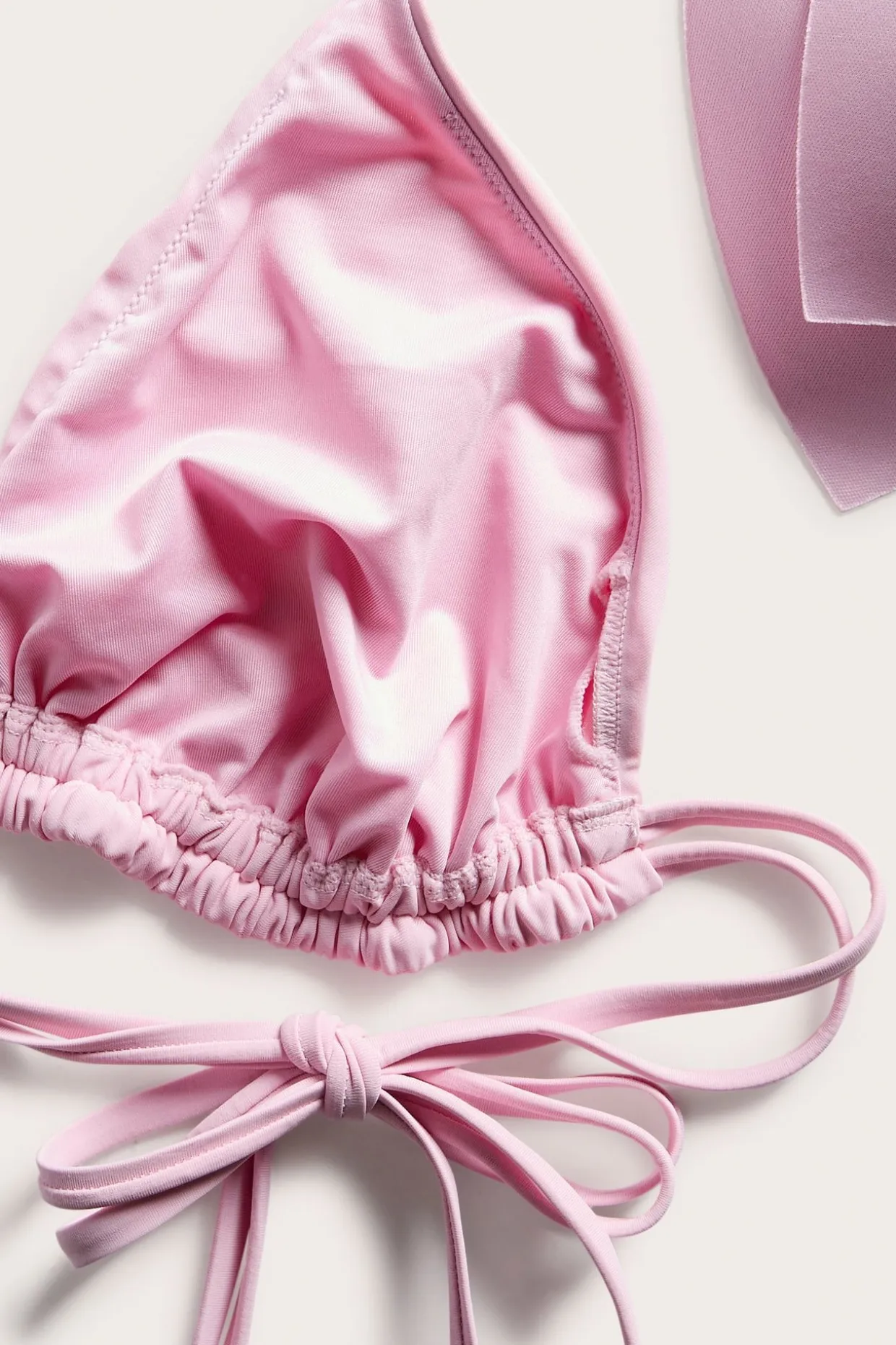 Wyściełany trójkątny stanik od bikini