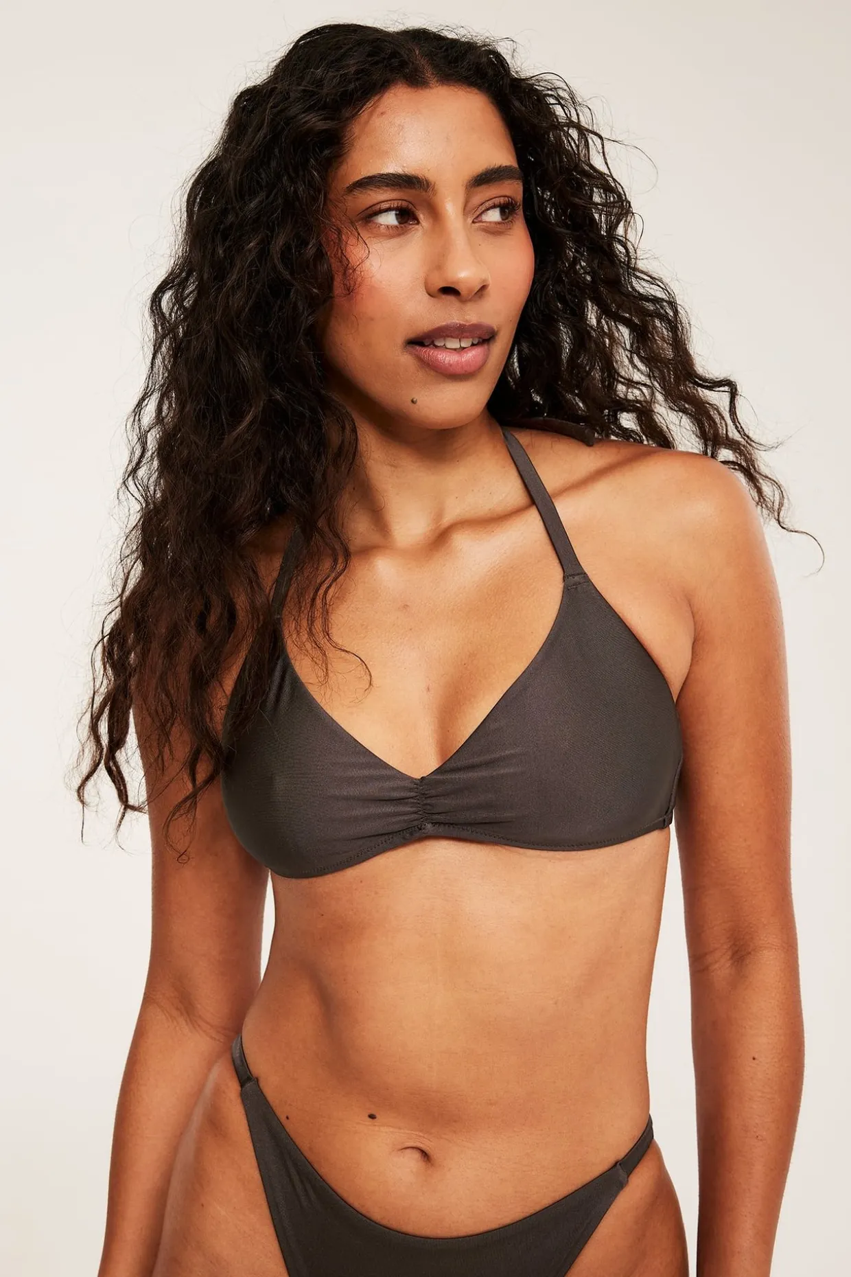 Wyściełany trójkątny stanik od bikini